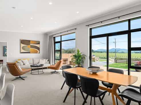 27 Ferry Road, Martinborough