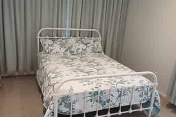 2/41 Charles Dickens Drive, Mellons Bay