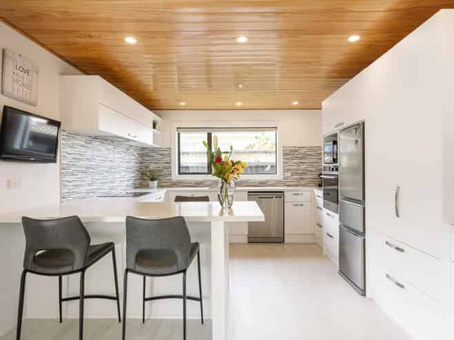 215 Bay View Road, Saint Clair