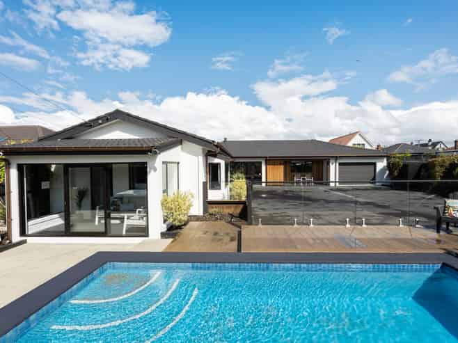 215 Bay View Road, Saint Clair