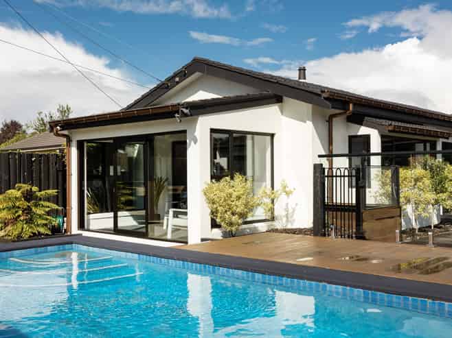 215 Bay View Road, Saint Clair