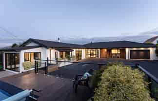 215 Bay View Road, Saint Clair