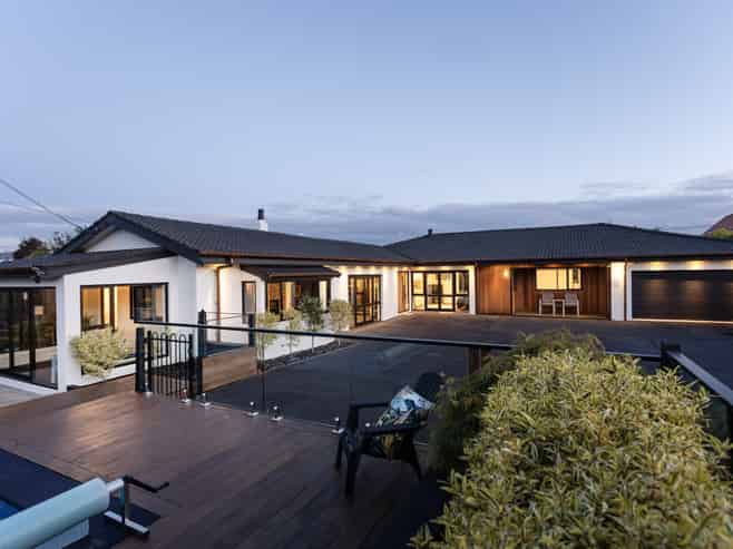 215 Bay View Road, Saint Clair