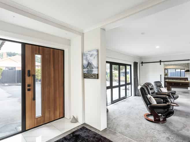 215 Bay View Road, Saint Clair