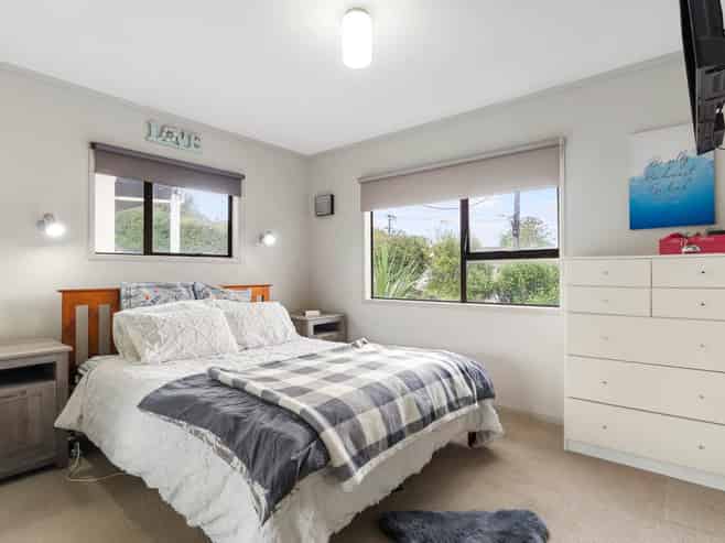 2/124 Deep Creek Road, Torbay