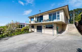 59 Isadore Road, Saint Clair