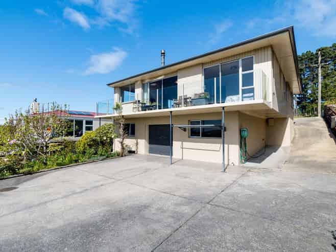 59 Isadore Road, Saint Clair