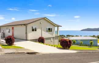 16 Midgard Road, Coopers Beach