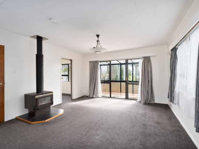 2/19A Ribblesdale Road, Henderson