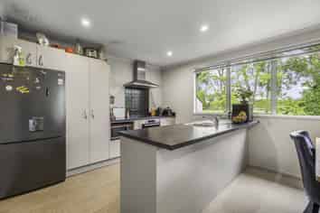 6/6 Page Place, Hamilton East