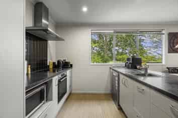 6/6 Page Place, Hamilton East