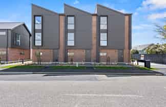 2/226 Blenheim Road, Riccarton