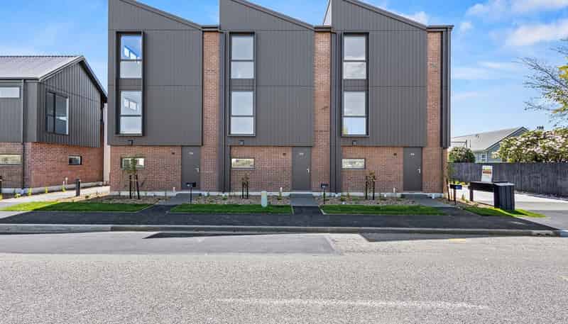 2/226 Blenheim Road, Riccarton