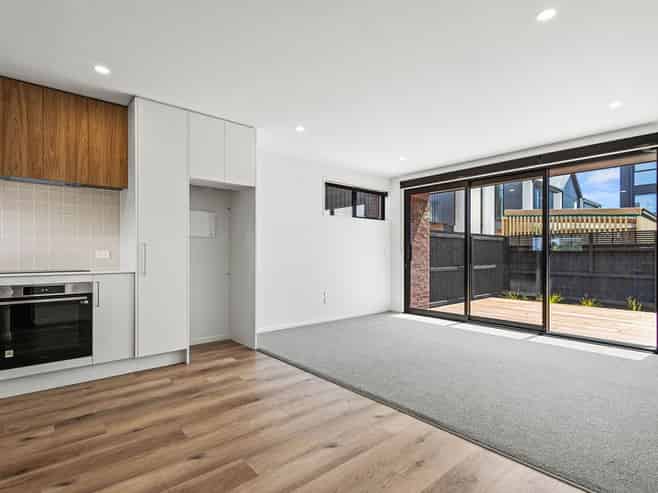 2/226 Blenheim Road, Riccarton