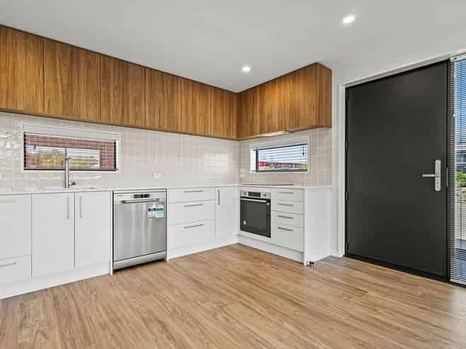 2/226 Blenheim Road, Riccarton