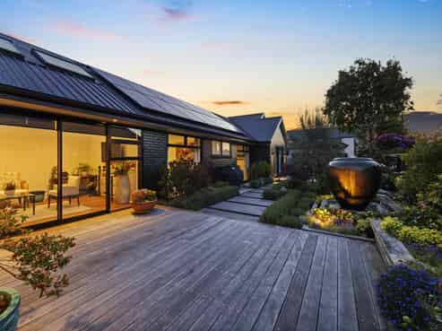 17 Lees Road, Strowan