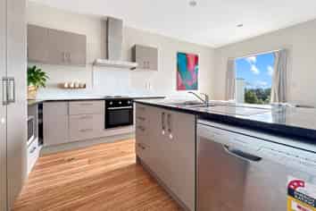 12E Schnapper Rock Road, Albany