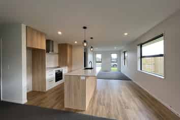 169 Faringdon Boulevard, Rolleston