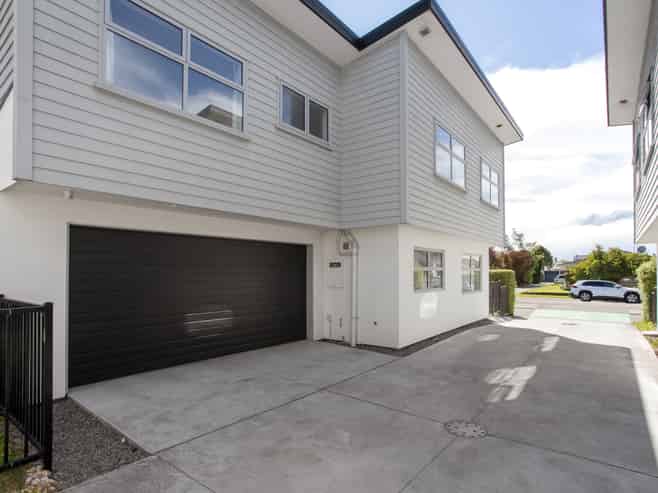 4/33 Elizabeth Street, Riccarton