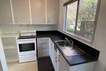 2/107 Parkers Road, Tahunanui