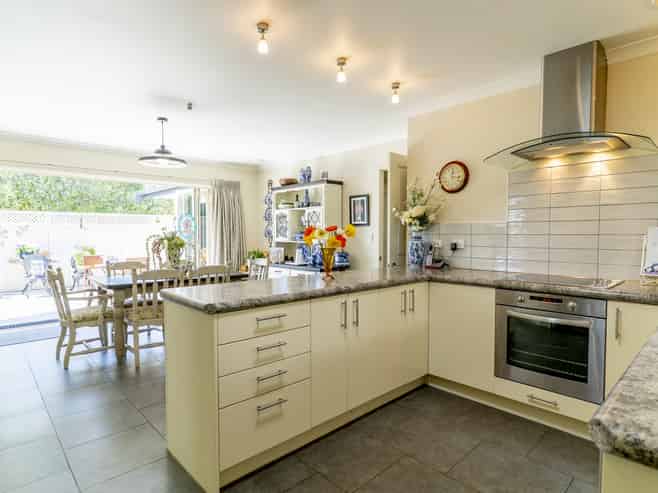 6 Crosby Street, Havelock North