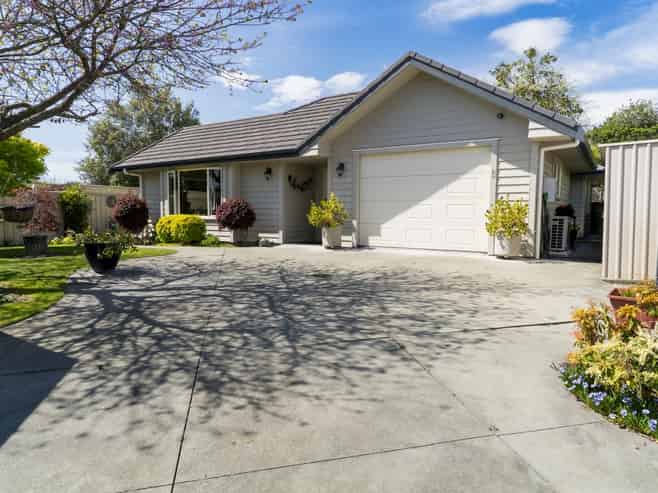 6 Crosby Street, Havelock North