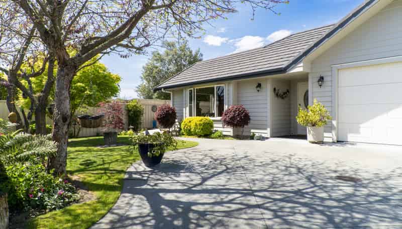 6 Crosby Street, Havelock North