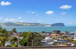 1 Braemar Road, Rothesay Bay