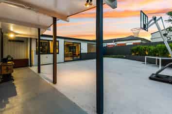 83 Dunrobin Street, Waverley