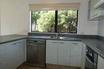 15b Walton Rd, Paraparaumu Beach