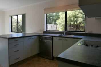 15b Walton Rd, Paraparaumu Beach