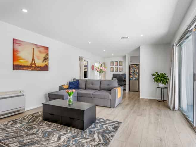 1/239 New Brighton Road, Burwood