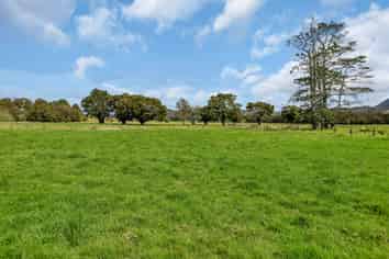 40 Cherry Road, Pipiwai