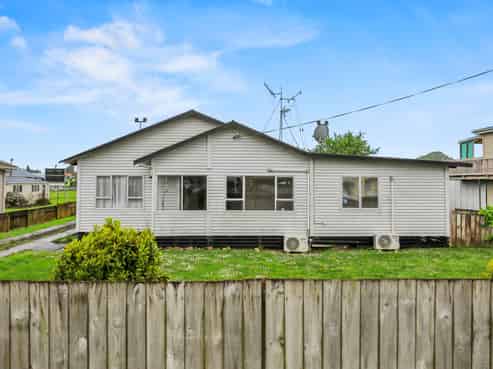 24 Station Road, Paeroa