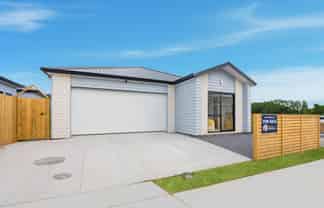 24 Pupu Crescent, Papakura