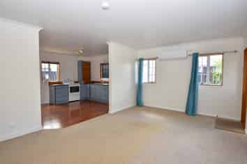 72 Pembroke Street , Carterton