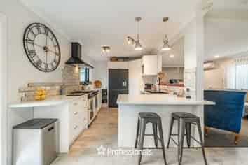 8 Sydney Crescent, Raumati South