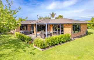 11 Cotswolds Close, Otamatea