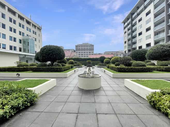 B05/10  Ebor Street, Te Aro