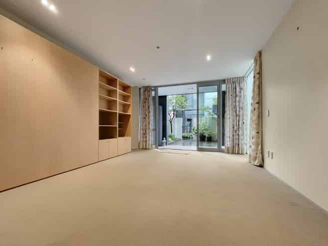 B05/10  Ebor Street, Te Aro