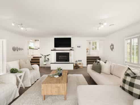 726 State Highway 16, Waimauku