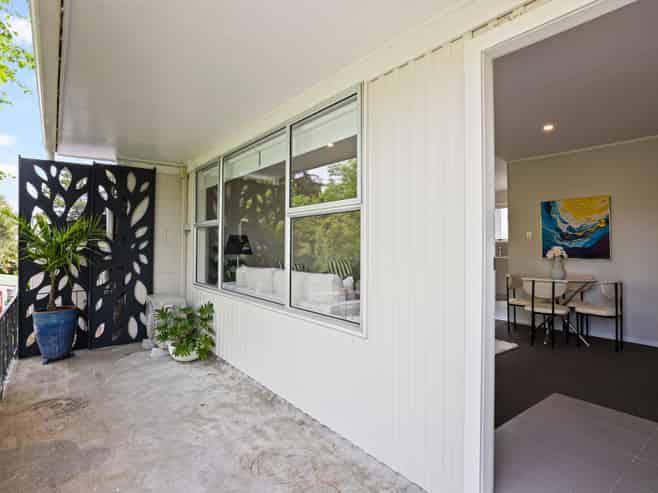 2/59 Newington Road, Henderson