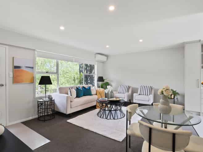 2/59 Newington Road, Henderson