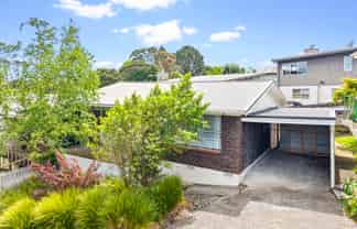 2/59 Newington Road, Henderson