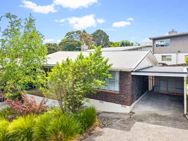 2/59 Newington Road, Henderson