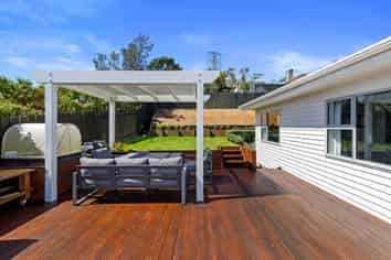 25 Griffiths Grove, Newlands