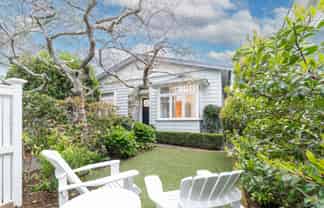 37 Kenneth Avenue, Sandringham