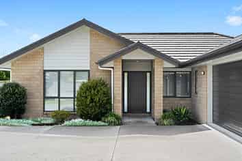 6 Sylvester Crescent, Flagstaff