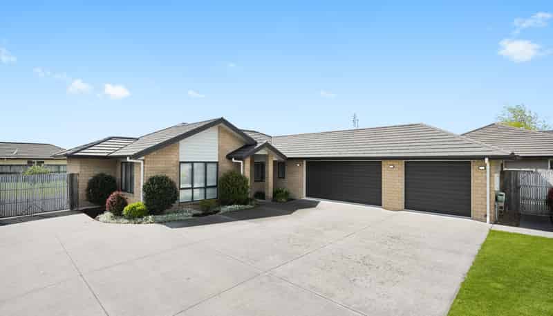 6 Sylvester Crescent, Flagstaff