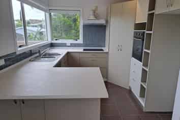 100 Barrys Road, Glendene